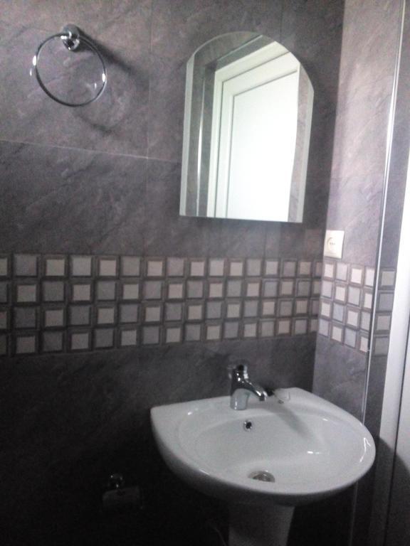 Nino & Zurabi Guest House Kazbegi Εξωτερικό φωτογραφία